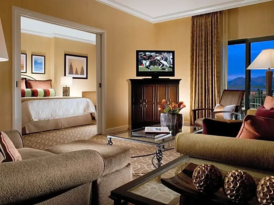 1 Bedroom Suite with balcony