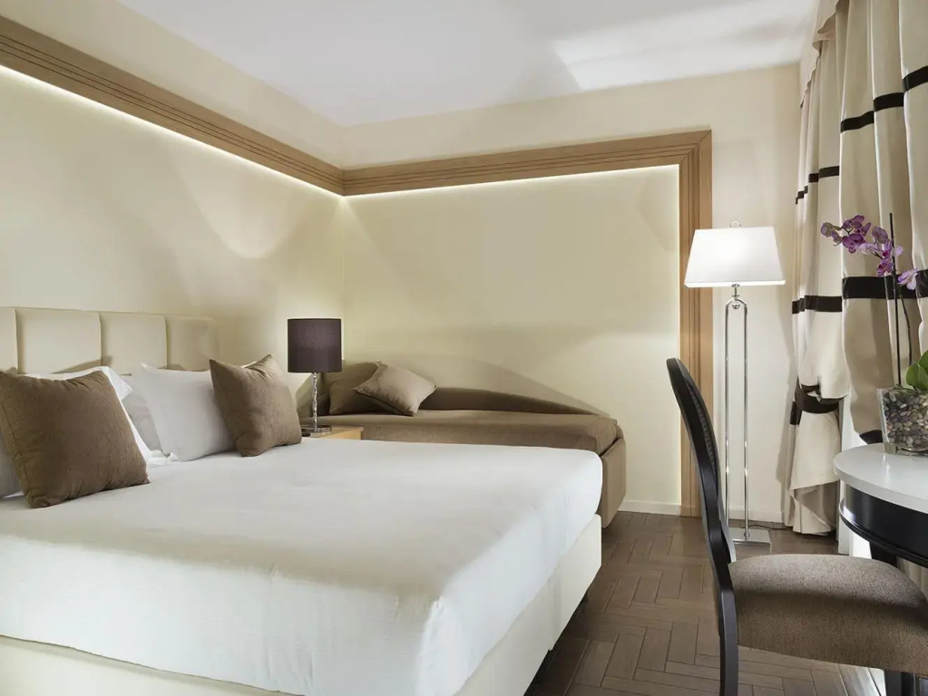 Superior Quadruple room