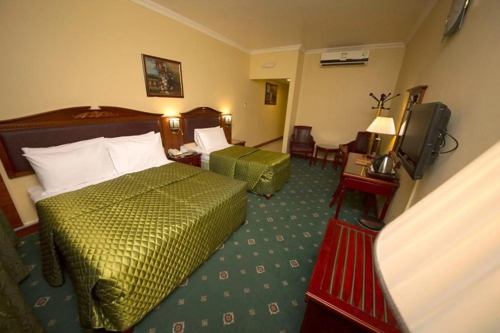 Hotel photo 12