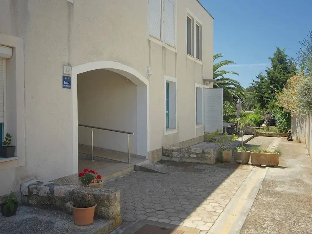 Airconditioned Studio Apartment With Seaview