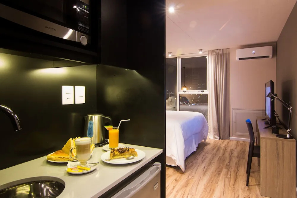 Standard Double room with city view (full double bed)
