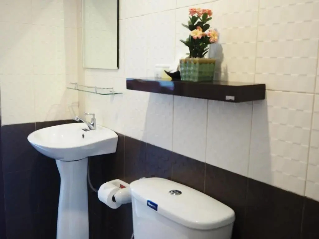 Superior Double room with balcony (full double bed)
