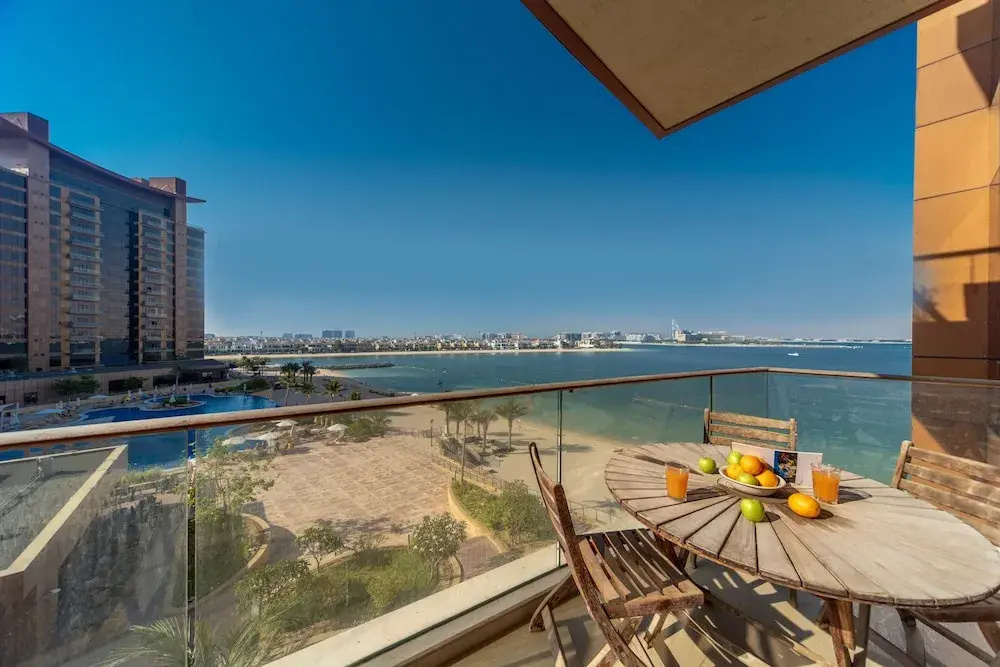 Beach & Waterfront