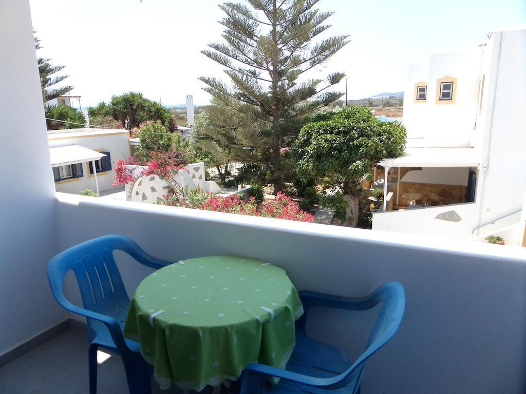 Pavlos Place by null