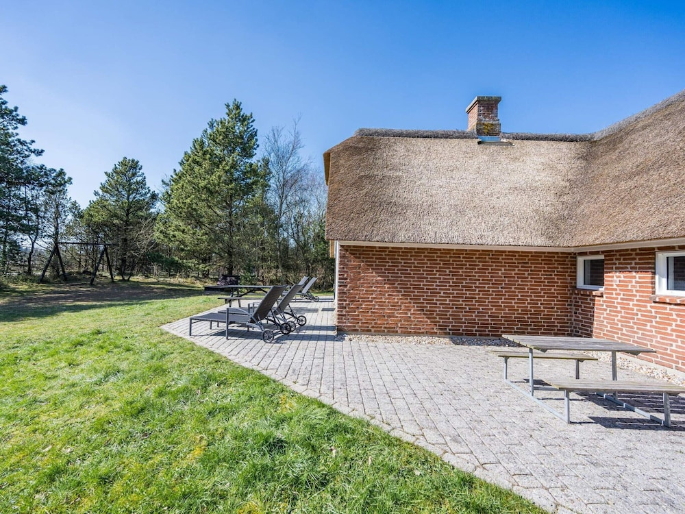 10 Person Holiday Home in Norre Nebel