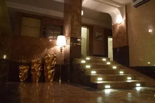 Al Shiraz Suites