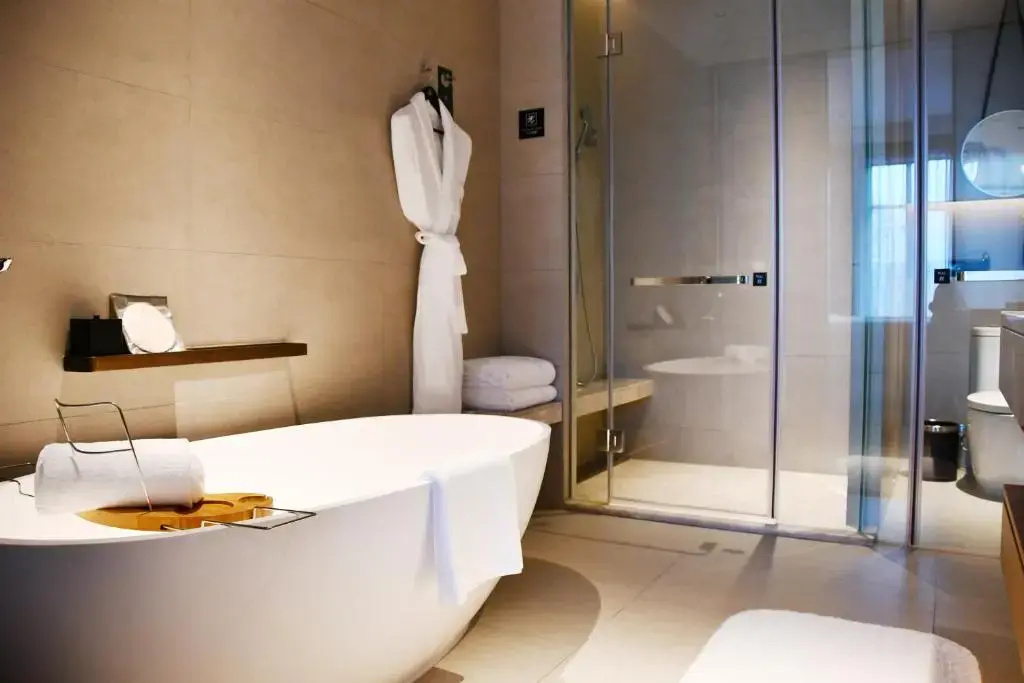 Executive Double room with view (full double bed)