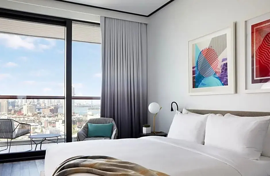 1 Bedroom Double Suite with balcony (full double bed)