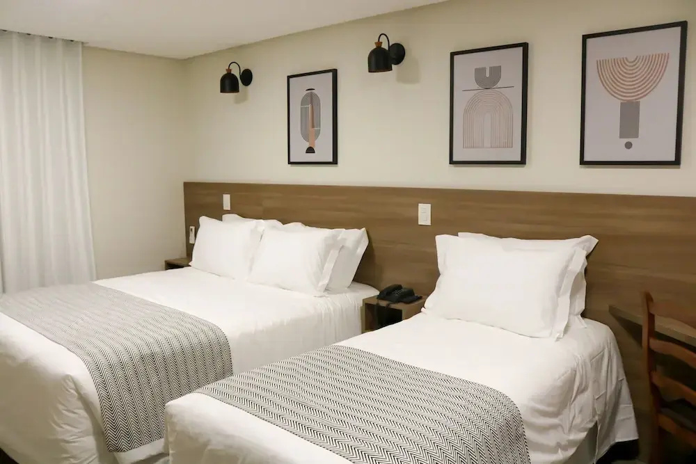 Standard Triple room