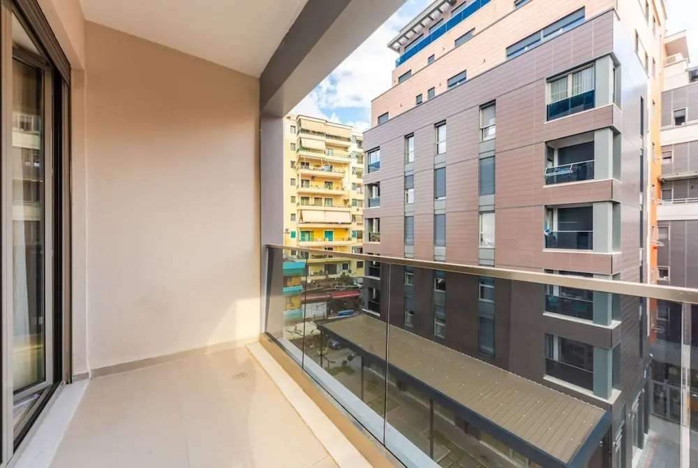 The Funky Apartment Free Parking Balcony