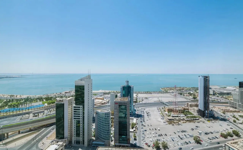 Beach & Waterfront