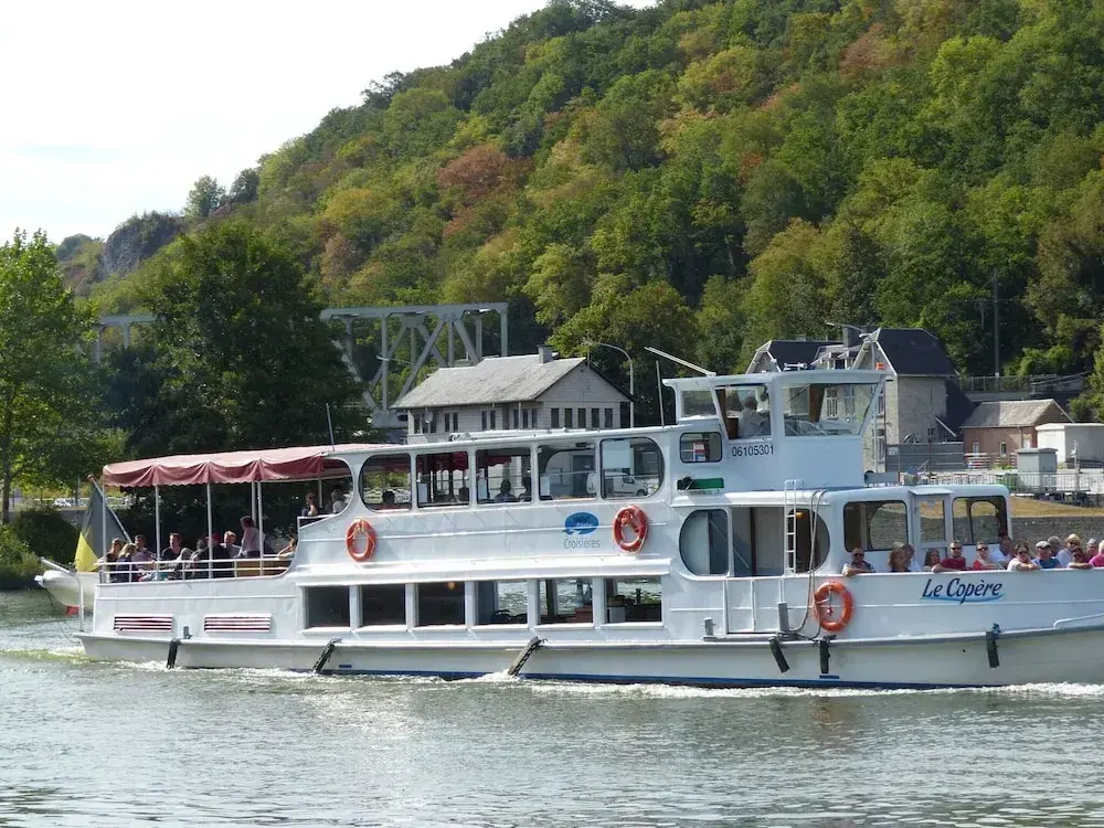 Spacious Farmhouse in Houyet with Hot Tub - фото 4