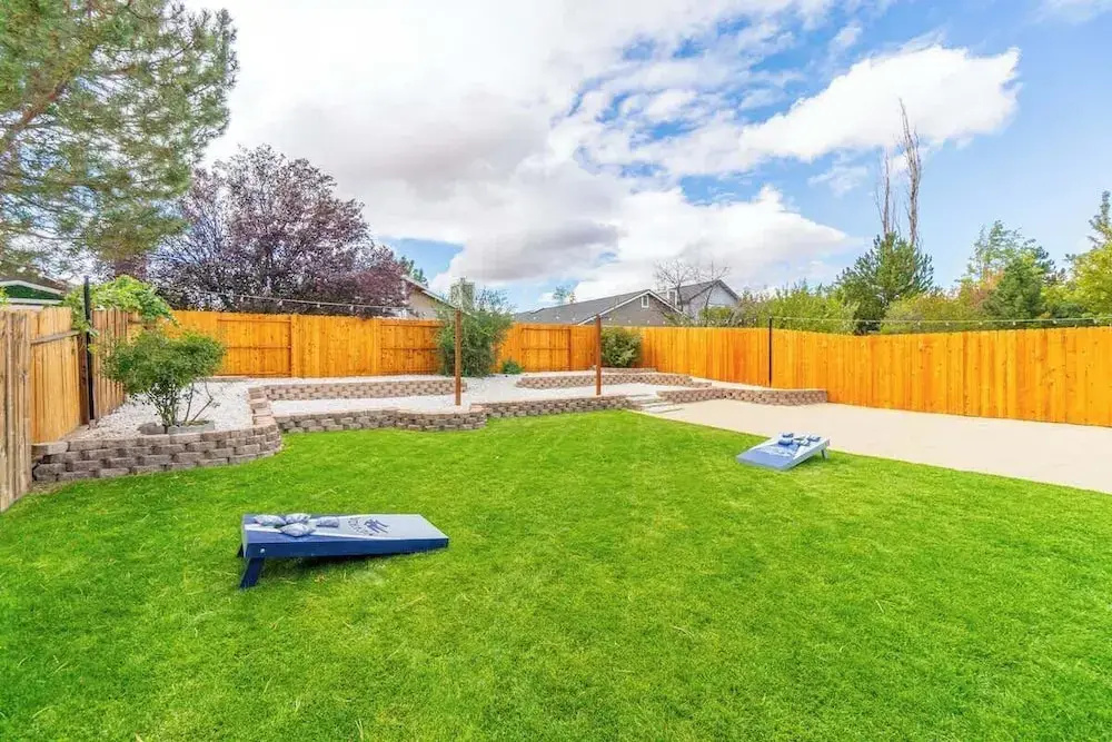 Modern Western Retreat Pet-friendly 4bed/2bath
