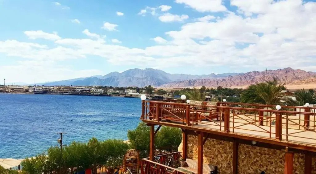 Beach & Waterfront
