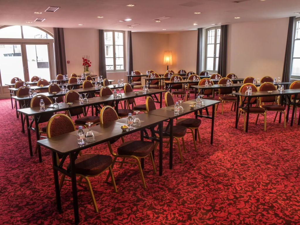 Mercure Maintenon - Général