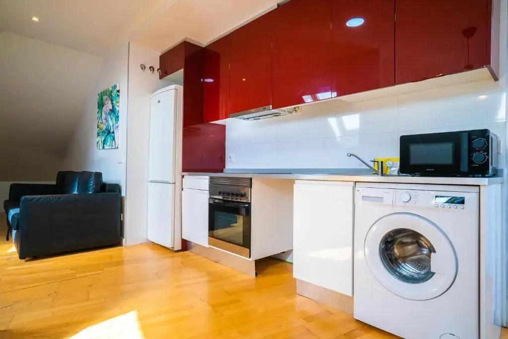 1 Bedroom Apartment