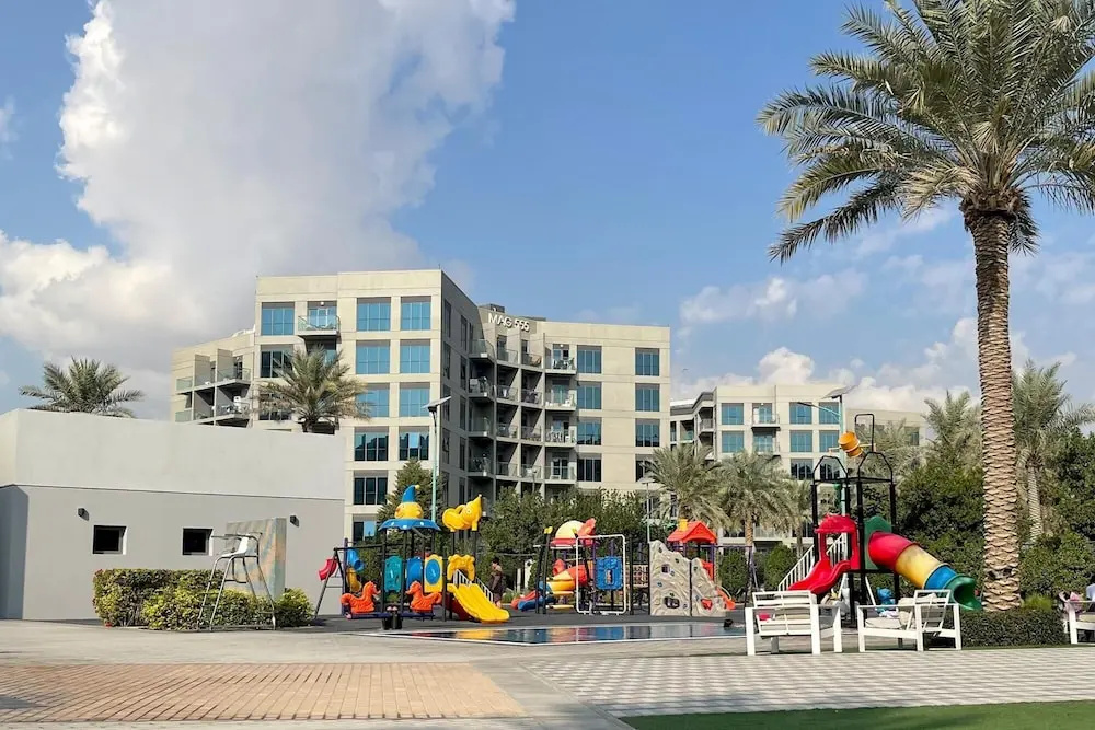 Elite LUX Holiday Homes - Cozy Modern 1BR in Dubai South