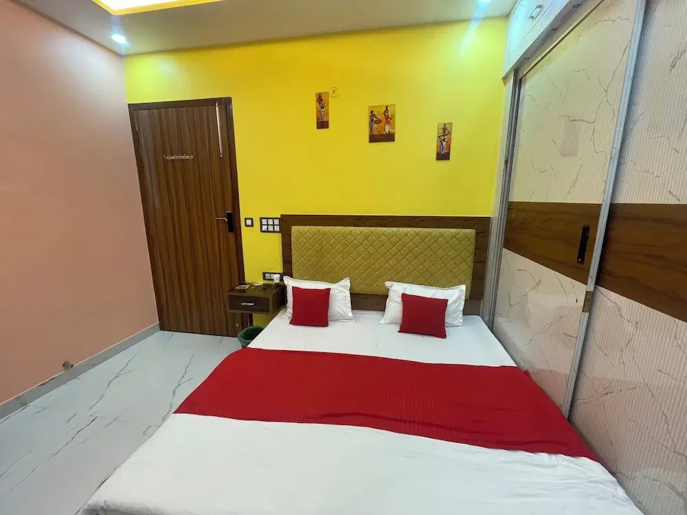 Economy room