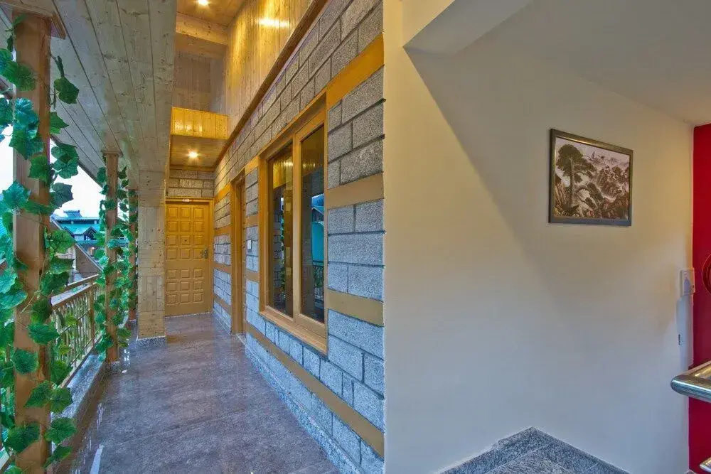 Foghills Cottages Manali