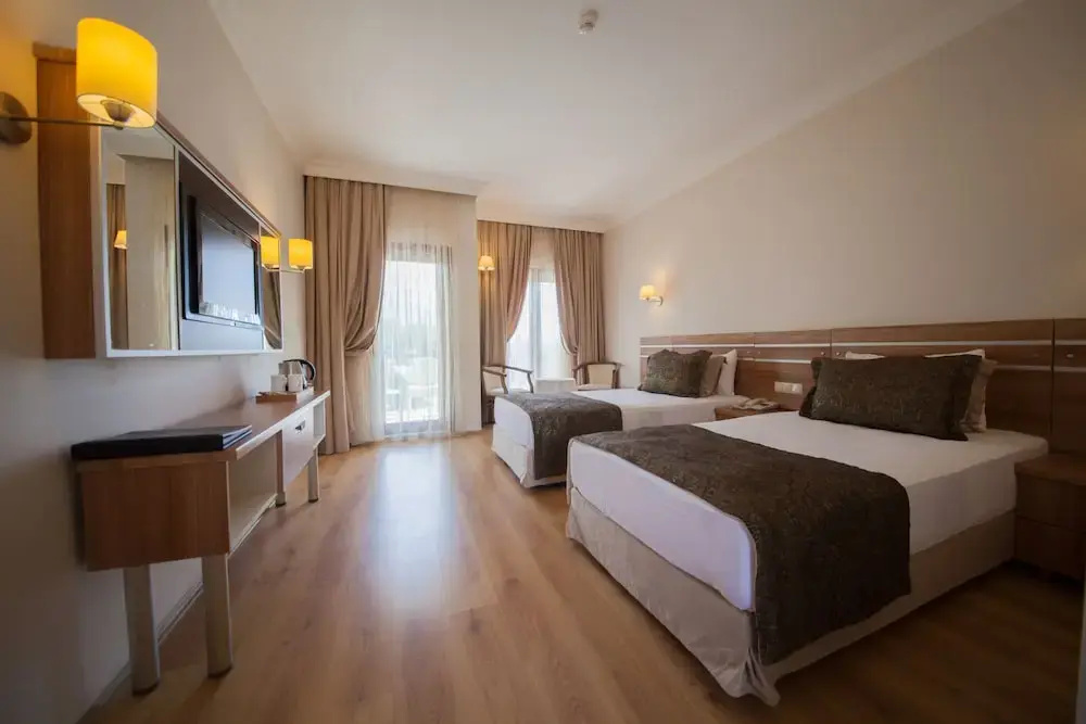 Deluxe Double room with balcony (twin beds)