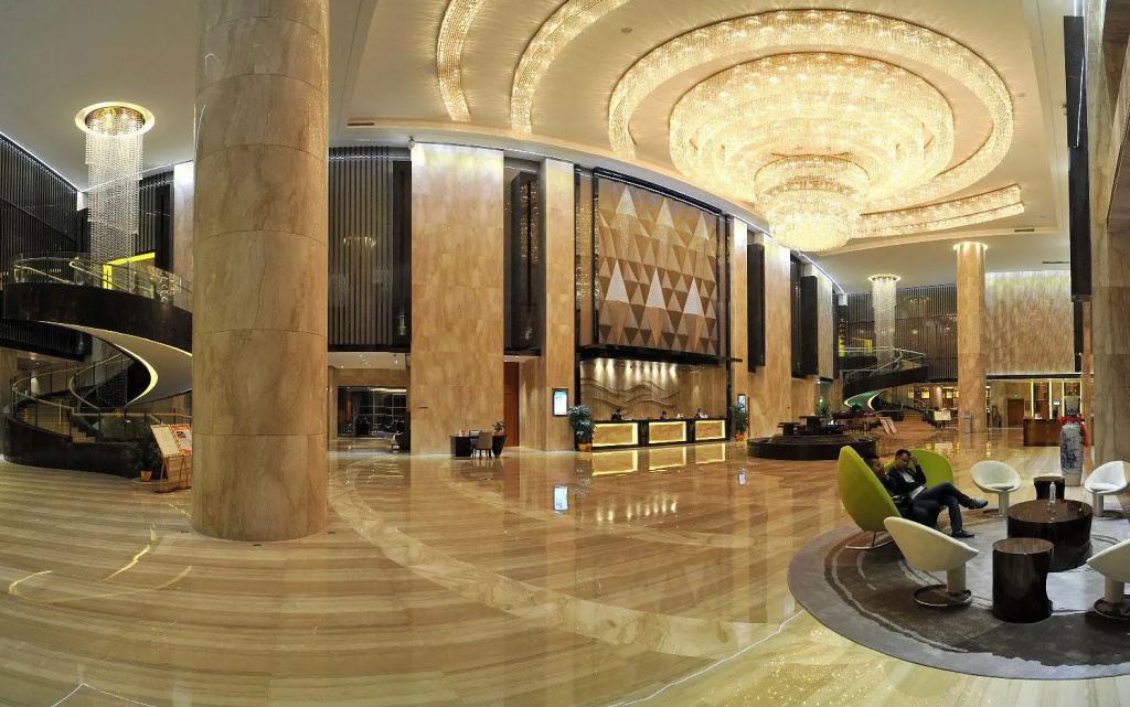 Guolong Hotel in Wuzhou