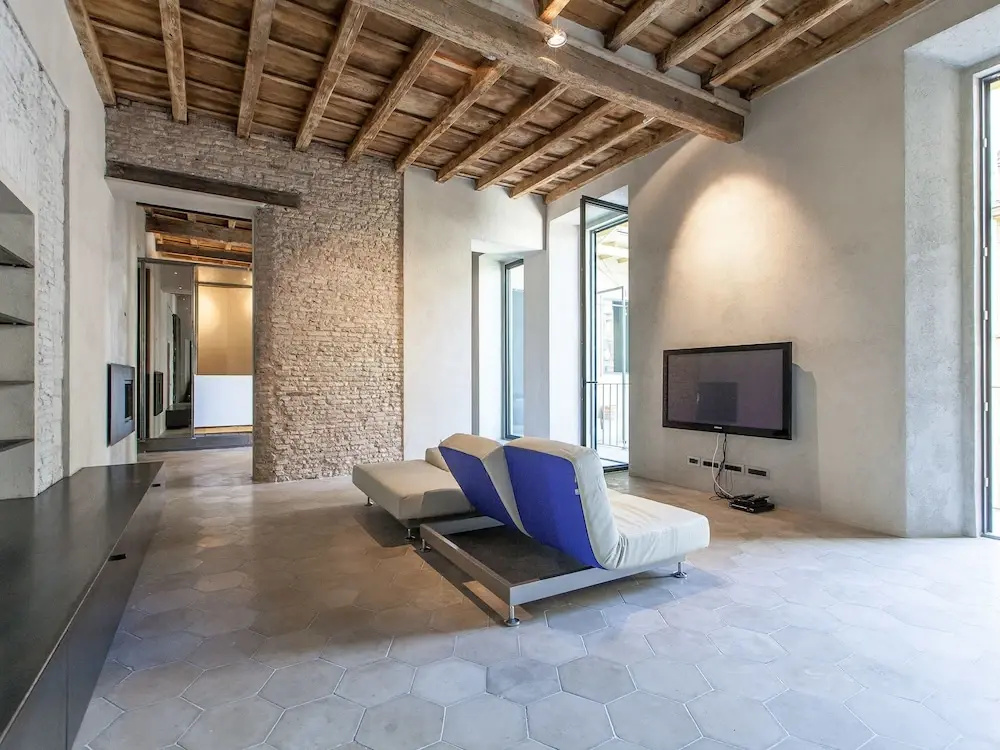 Rental in Rome Loophouse