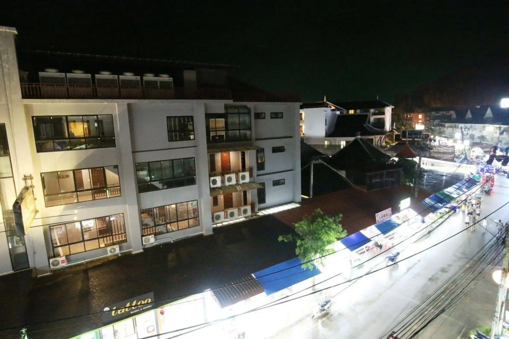 Toto Residence