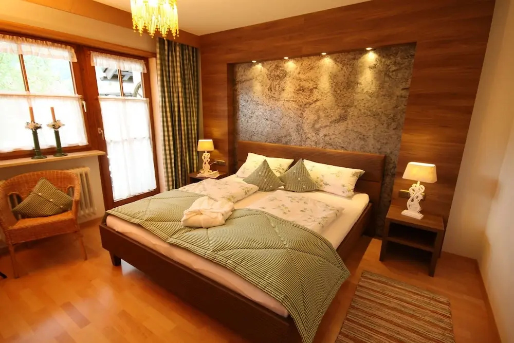 Grand room
