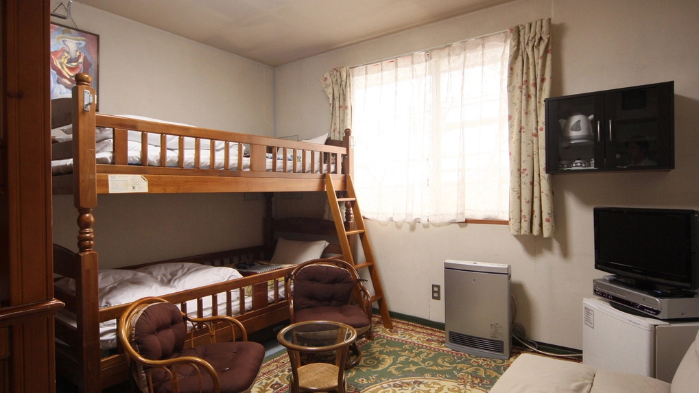 Standard Quadruple room (full double bed)