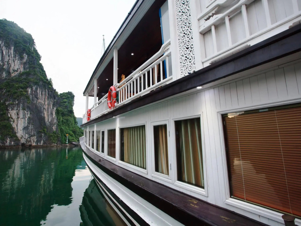 Viola Cruise Halong Bay - Général