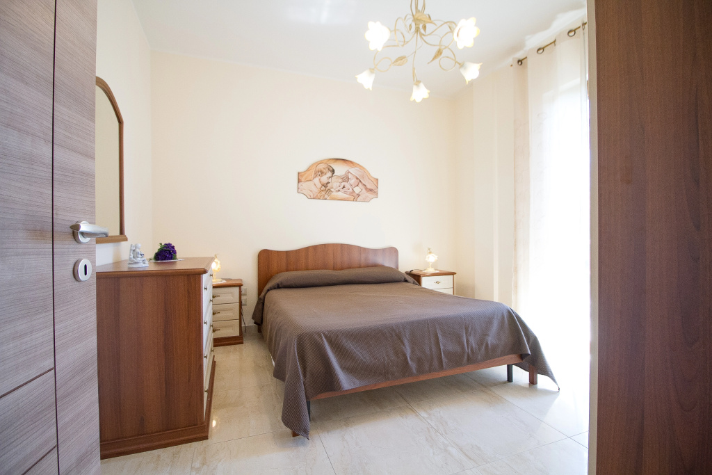 Etna Royal View — 4