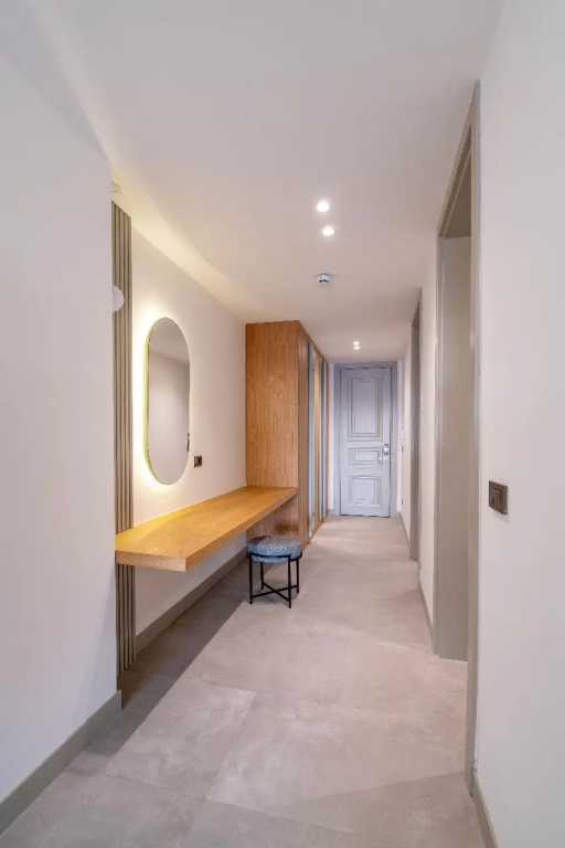 1 Bedroom Superior Double room with balcony (full double bed)