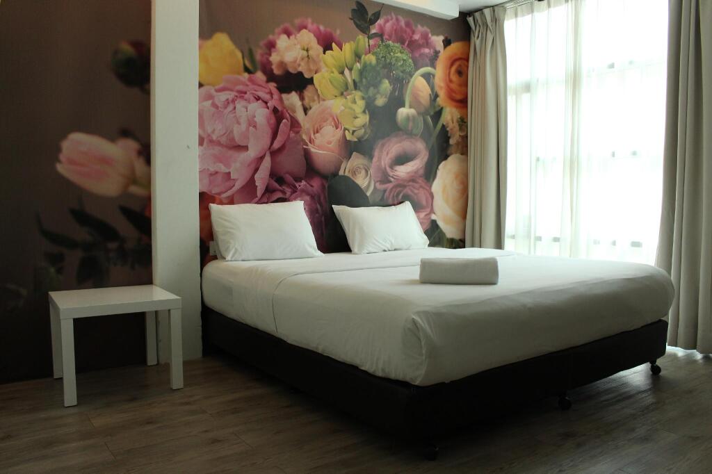 V Garden Hotel
