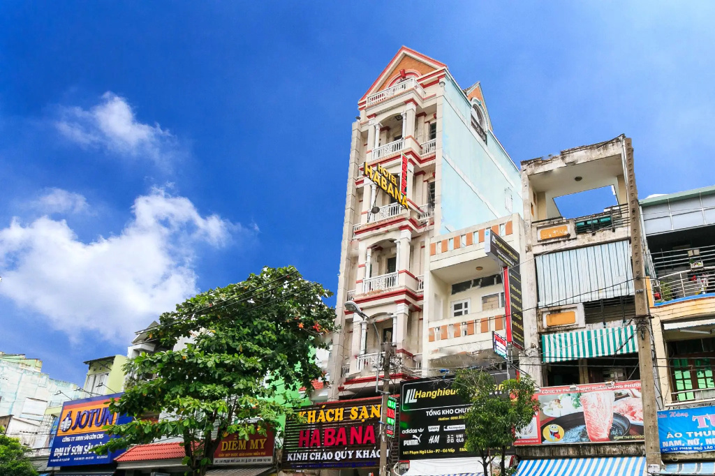 OYO 373 Habana Hotel