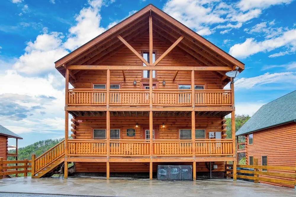Marco Polo Lodge by Avantstay Sleeps 28 Indoor Pool Theater Game Room View