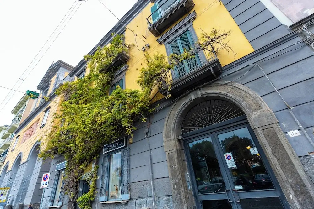 Cozy Studio in Chiaia district by Wonderful Italy