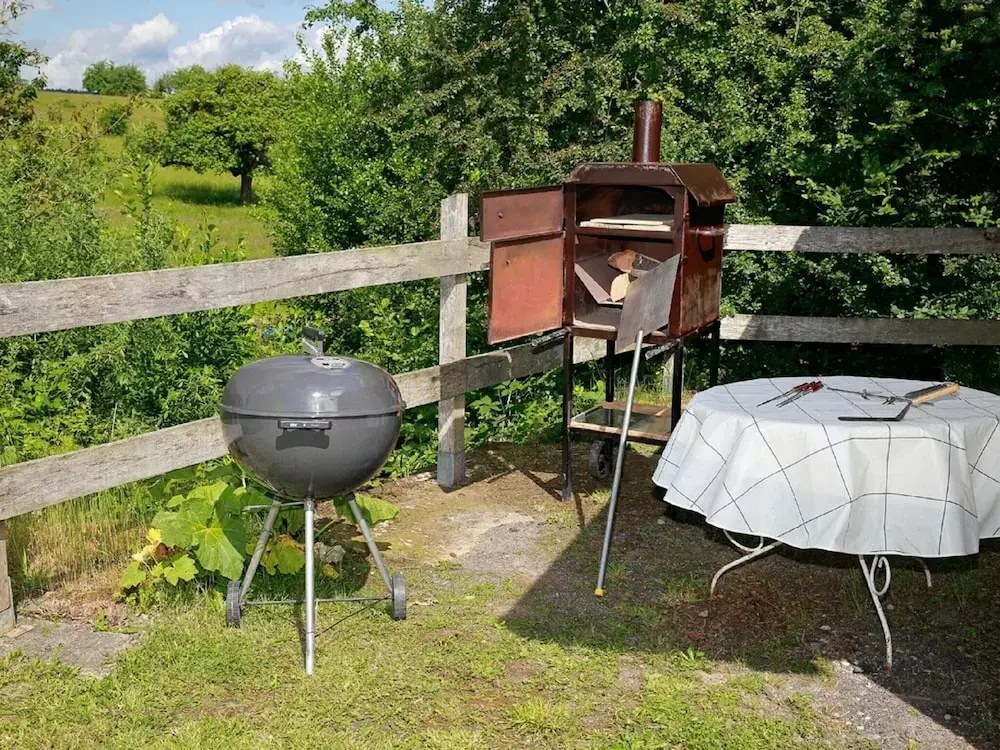 Une Maison de Campagne Atypique au Bord de L'eau