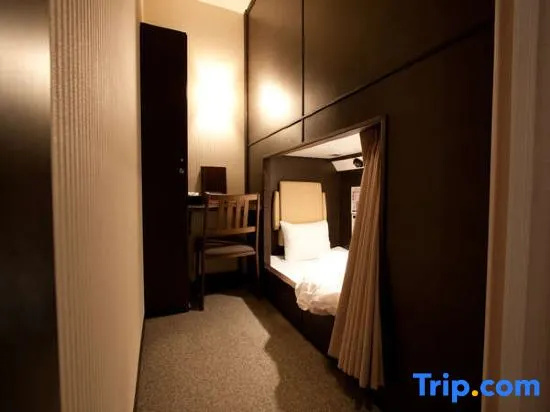 HEARTS Capsule Hotel & Spa Nakasu (Male Only) 사진 2