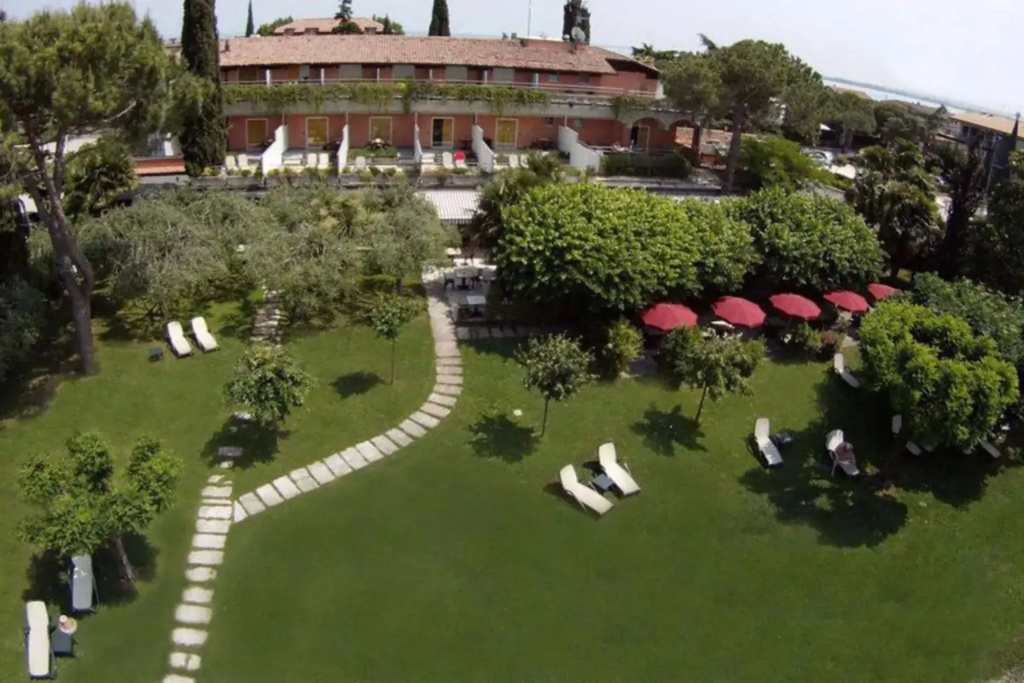 Hotel photo 9