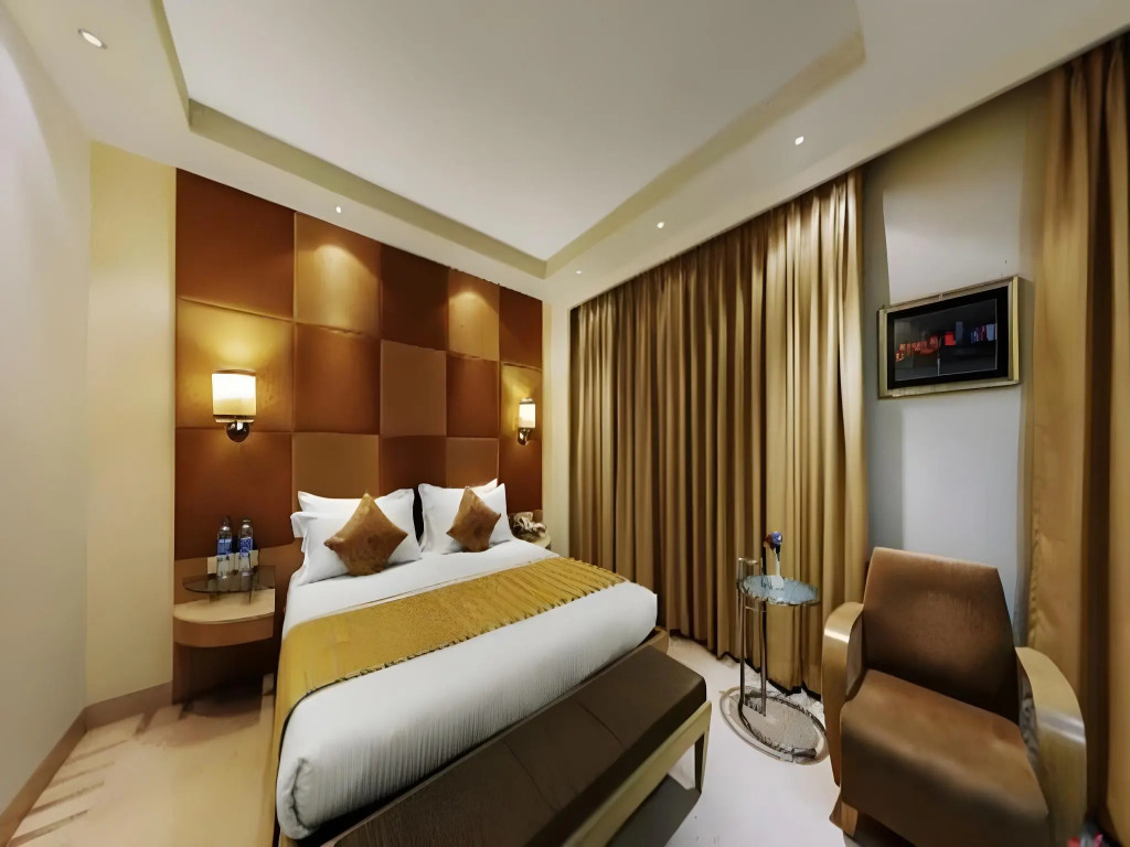 Ascot Hotel by null