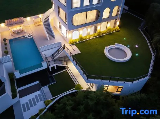 Moganshan Qingheli · INS Style Infinity Pool Countryside Fishing Boutique Stay