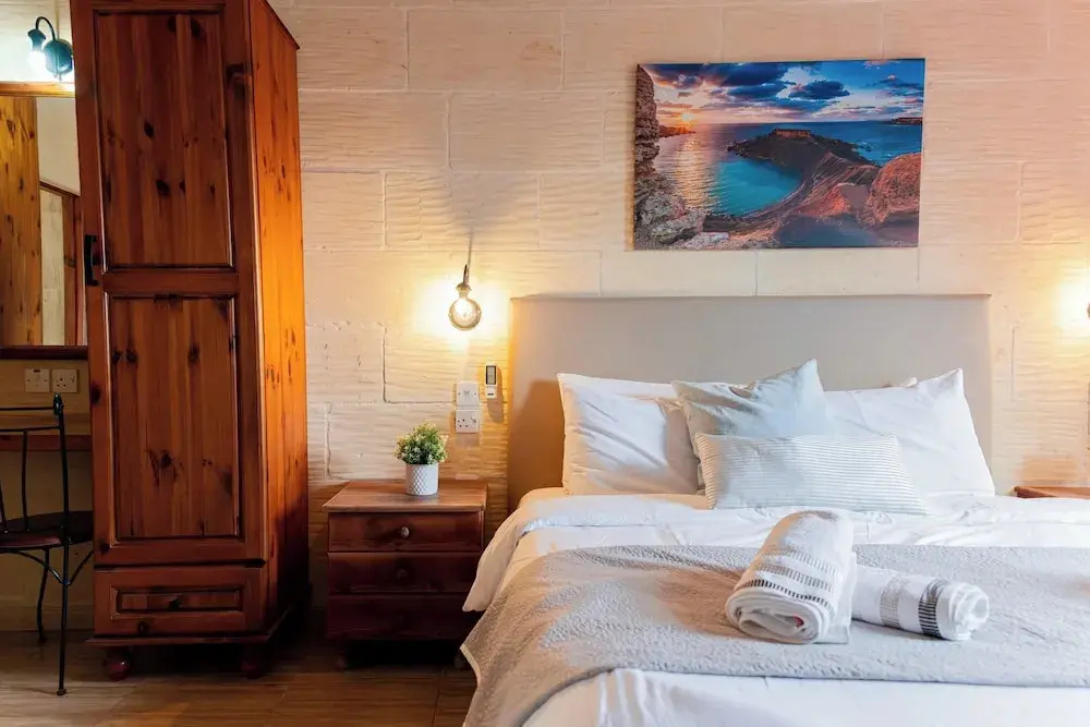 Villa Savona Sleeps 7 With Private Pool