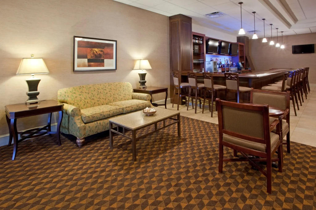 Holiday Inn Charlottesville-Univ Area by IHG - Général