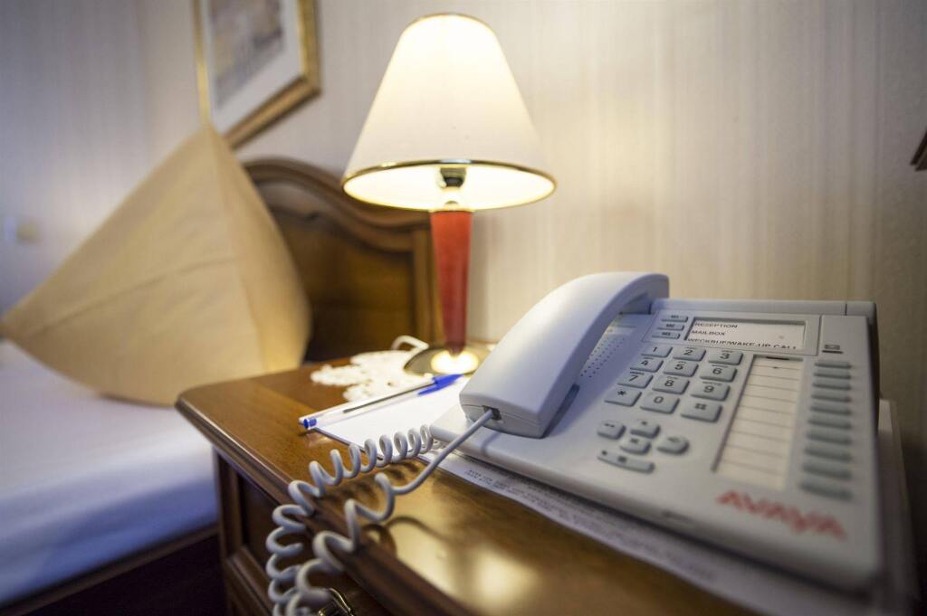 Hotel Austria by null