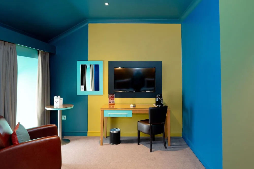 Skeffington Arms Hotel by null
