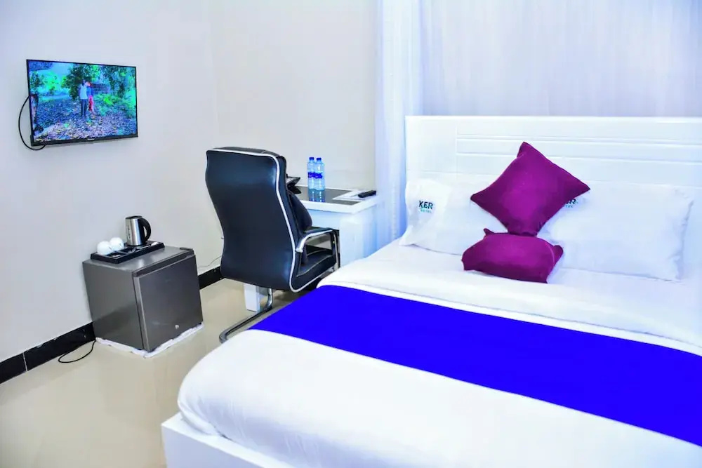 Hotel photo 11