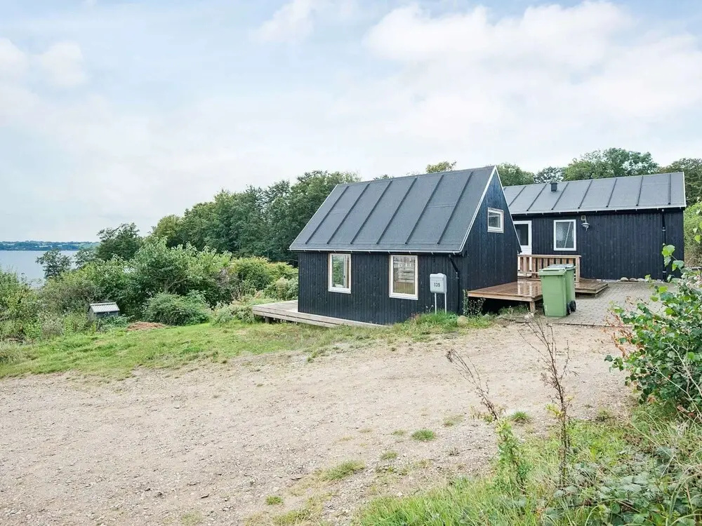 Cozy Holiday Home in Aabenraa near Sea