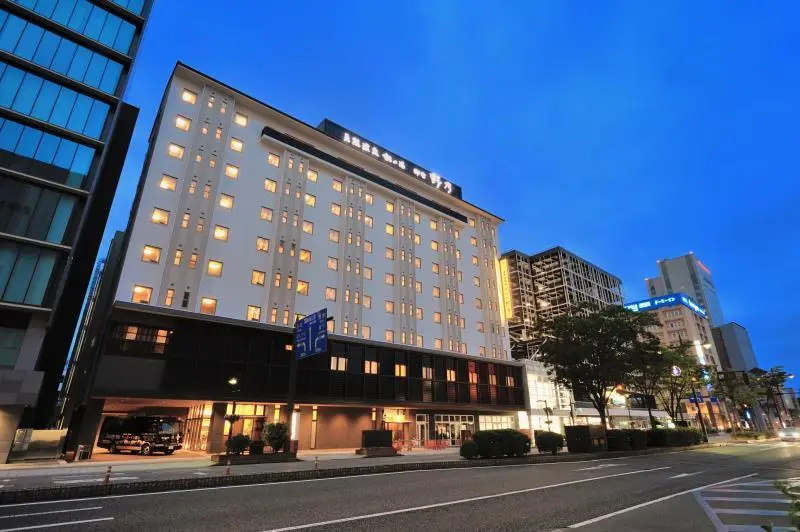 Tennen Onsen Toyama Tsurugi no Yu Onyado Nono - Chambres
