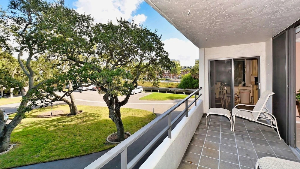 Anchorage Resort 2nd Floor 2 Bedroom Condo Facing Intracoastal Waters 0884