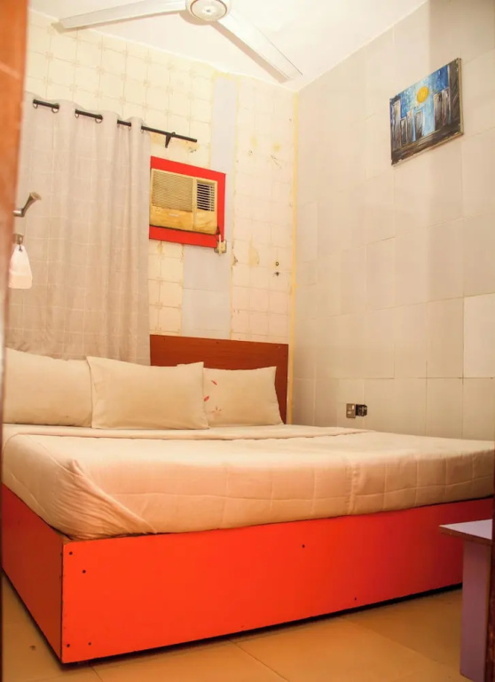 Comfort room